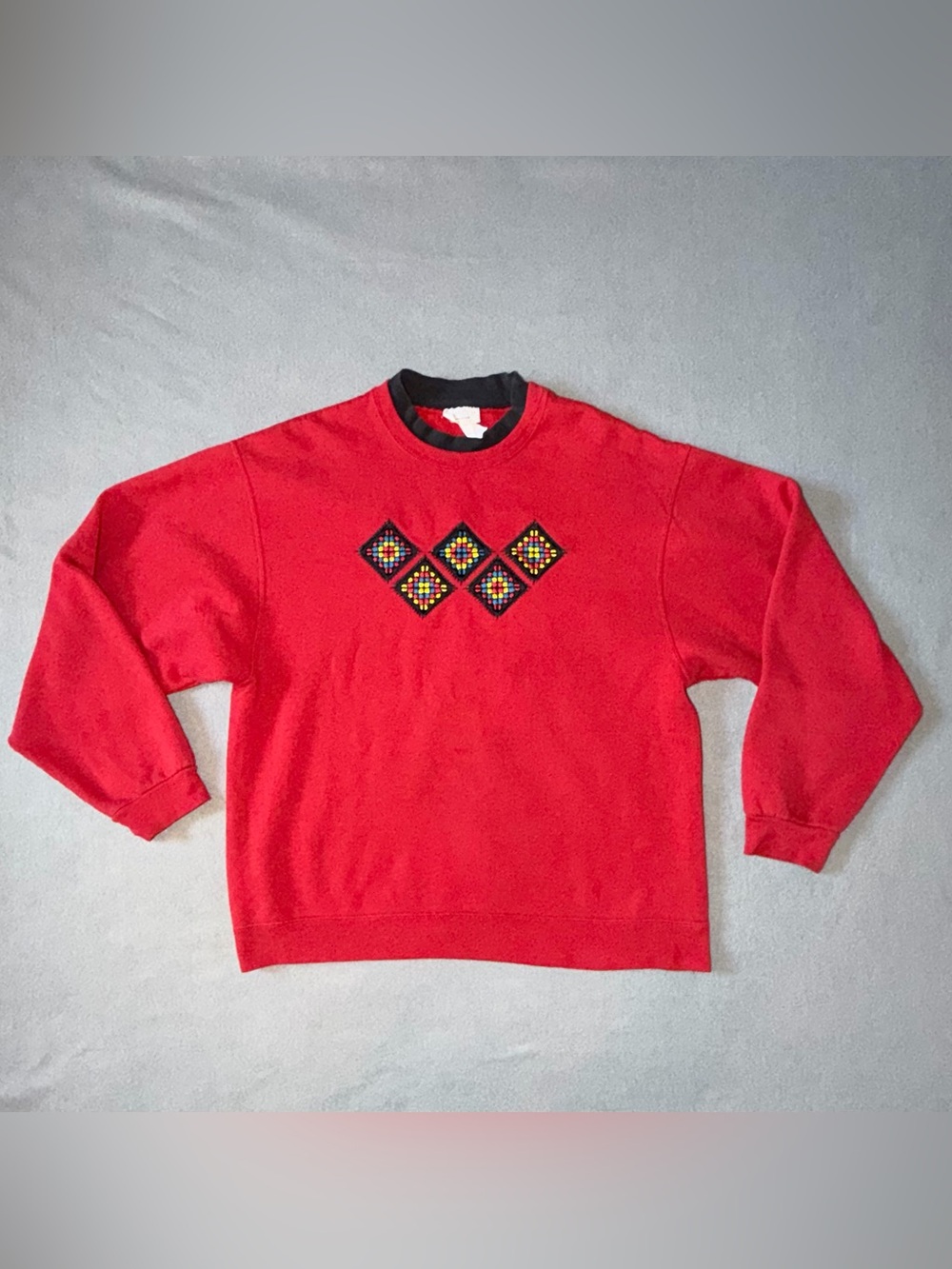 VTG 90's Red Top Stitch Granny Square Embroidered Sweatshirt Size L